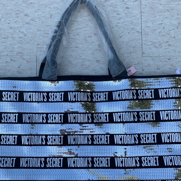 Victoria’s Secret Tote Bag - Picture 2 of 4